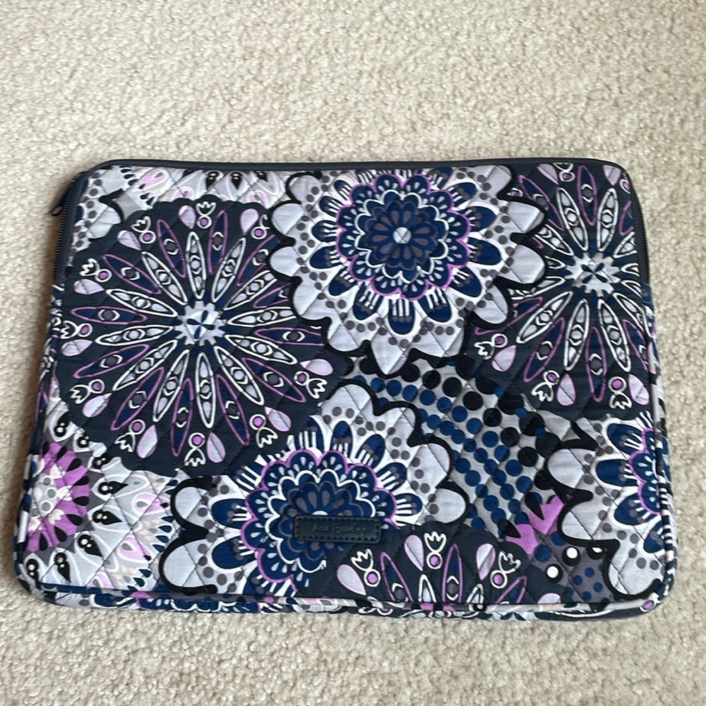 VERA BRADLEY laptop sleeve